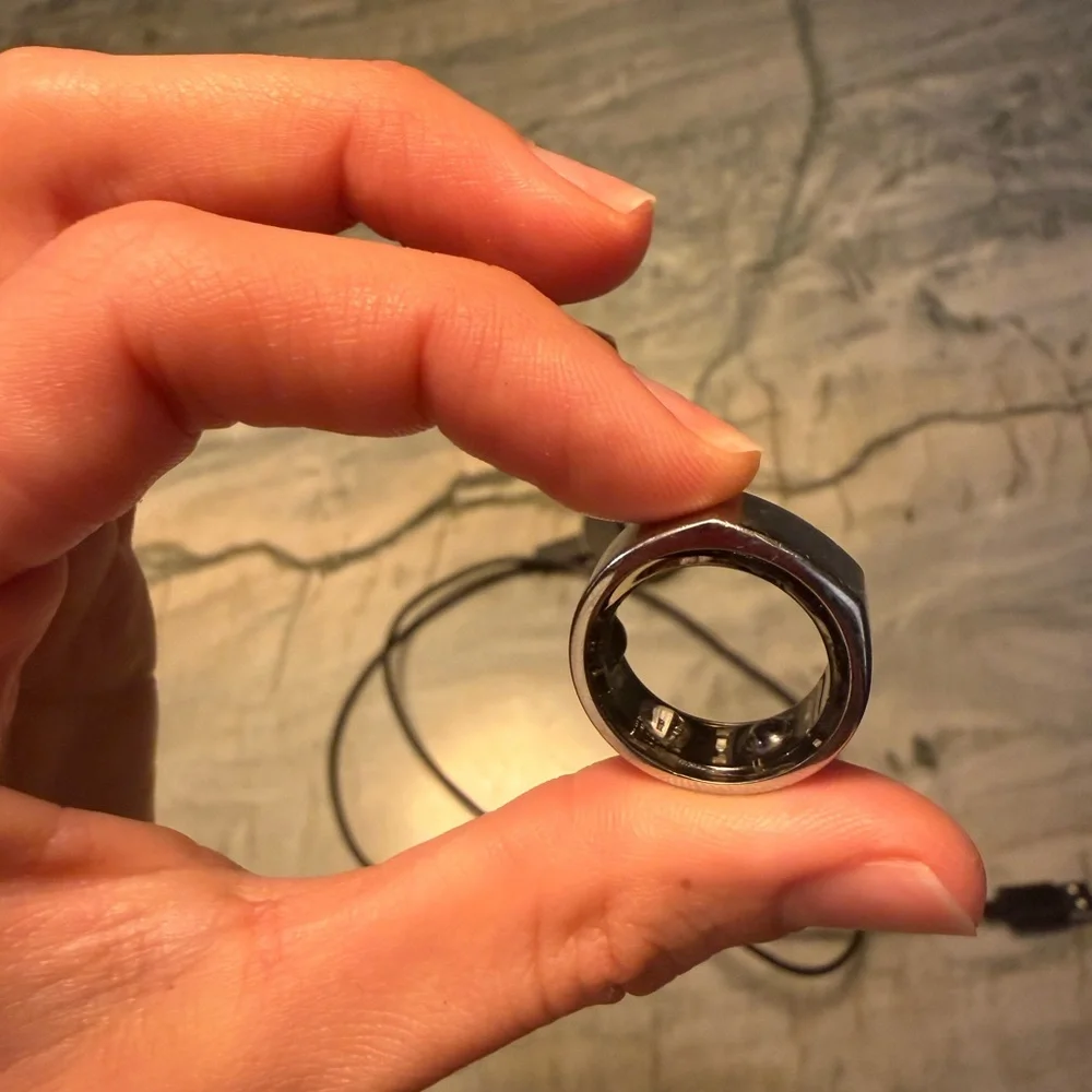 Oura Smart Ring - Sleek Silver
